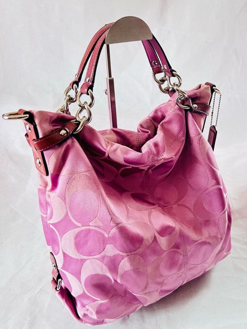 RARR Coach Pink/purple Signature Shoulder Hobo Bag